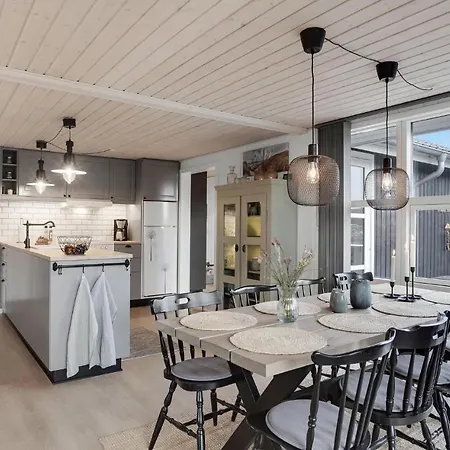 4 Bedroom In Blokhus